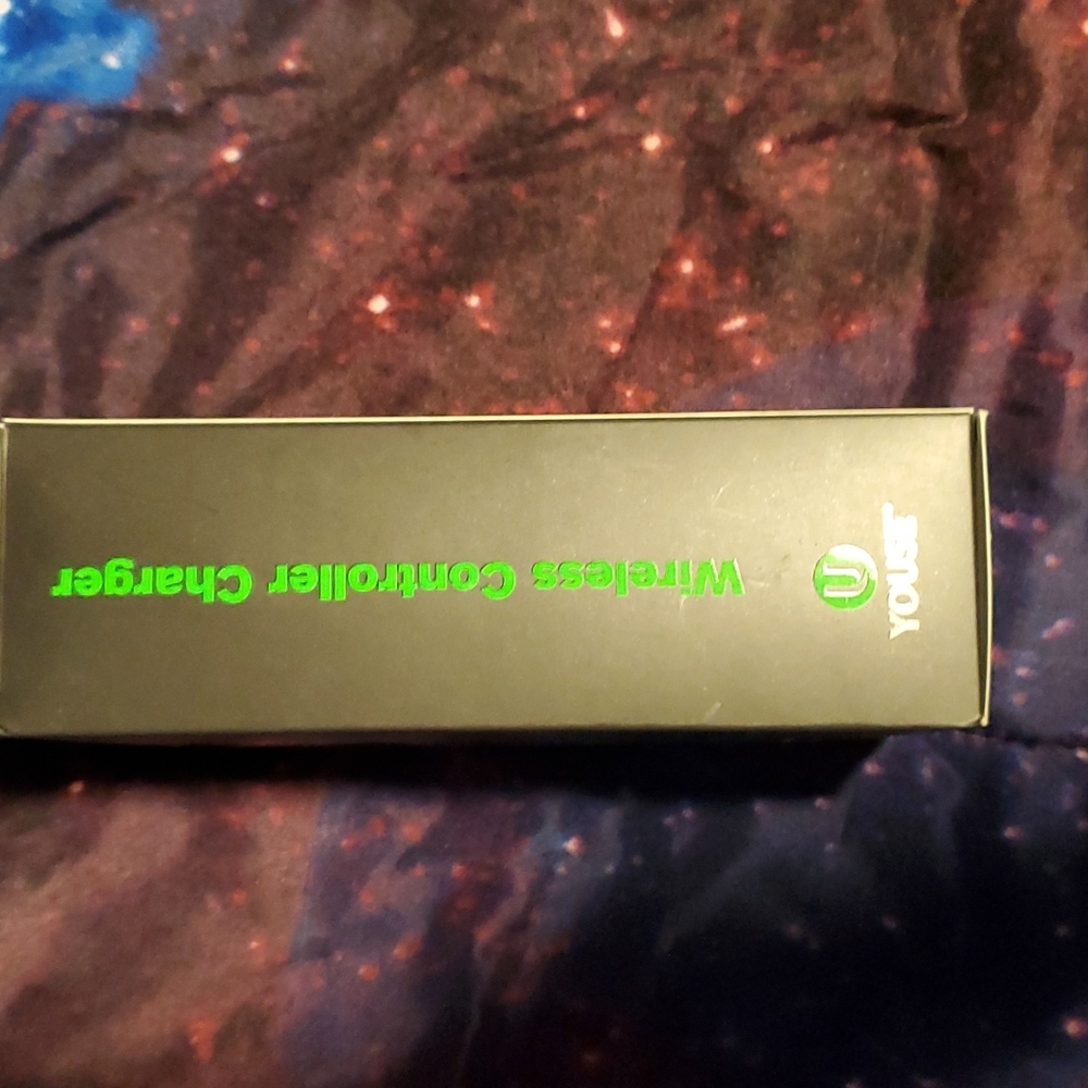 Wireless Controller Charger - Picture 2 of 4